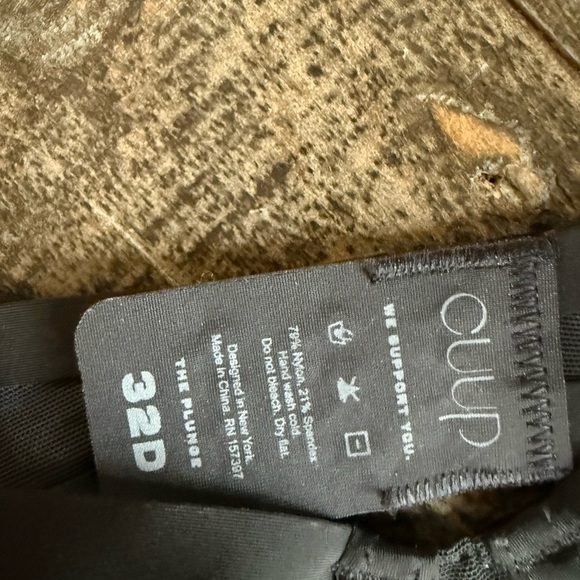 Sheer Black Unlined CUUP Underwire THE PLUNGE Bra Sz 32D - Picture 2 of 3